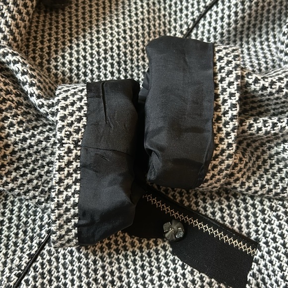 Active collection. NWOT - Picture 8 of 8